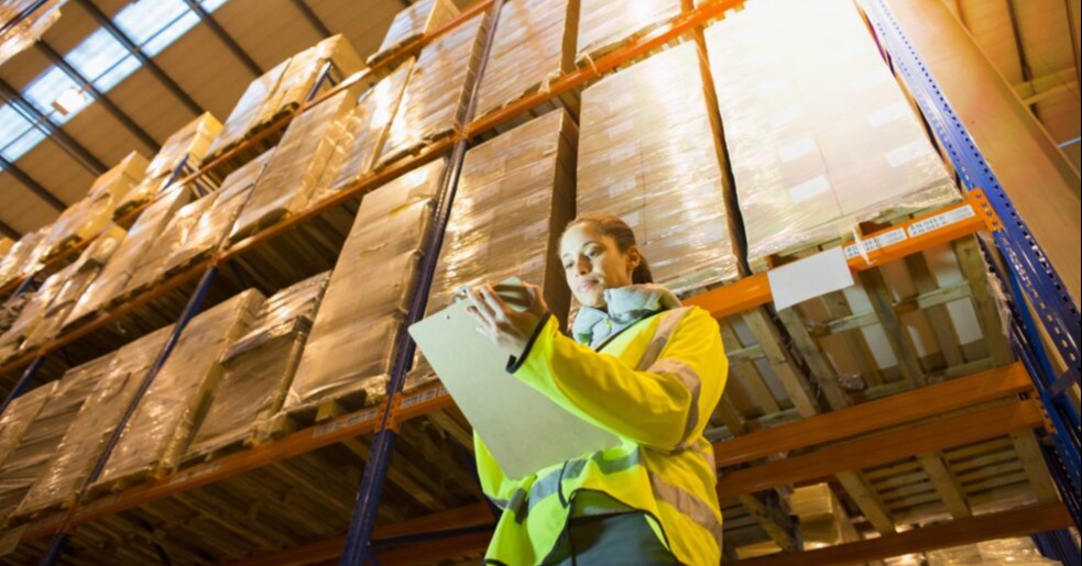 Reporting in a manufacturer warehouse