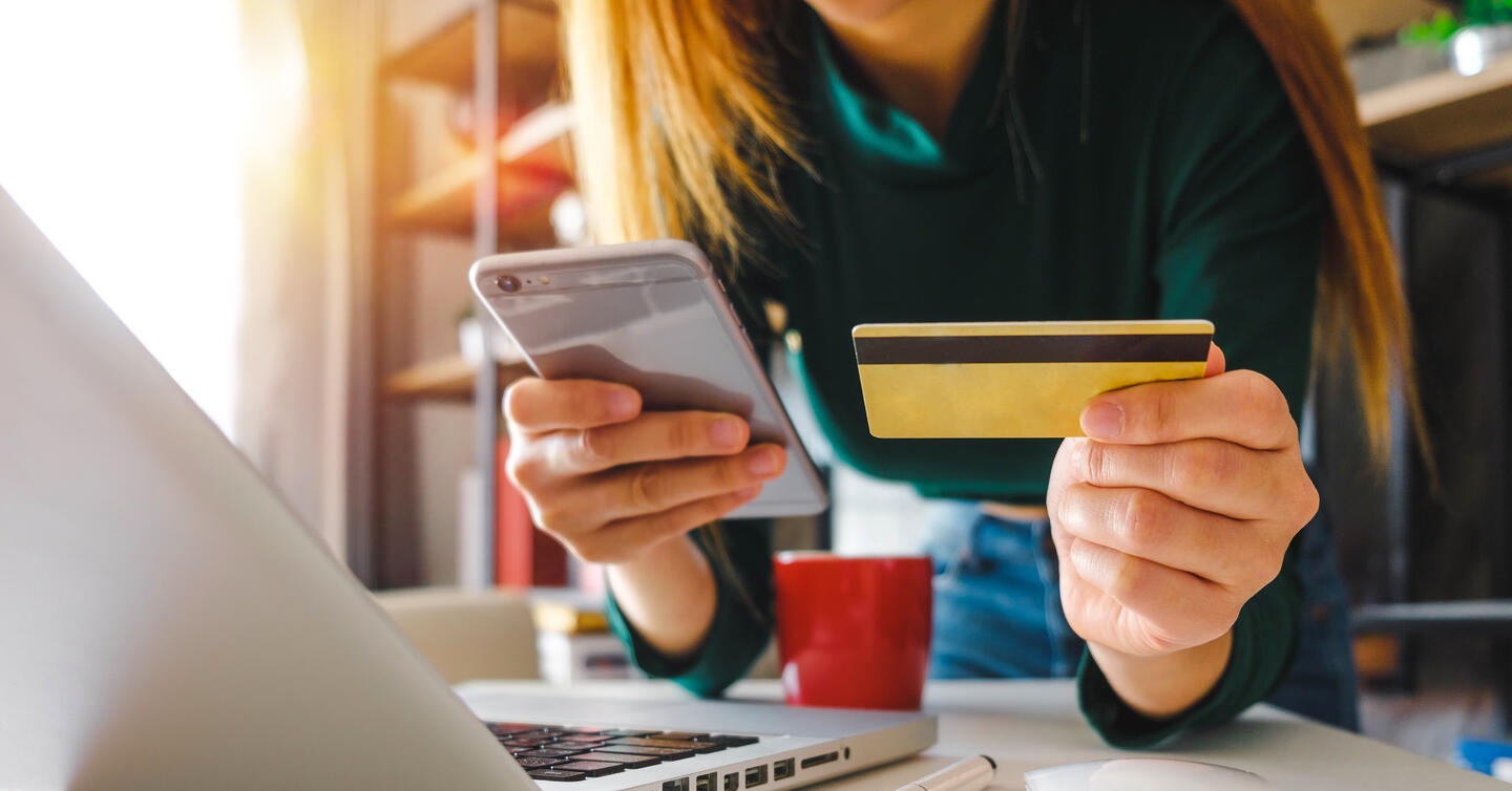 b2b vs b2c buying process 