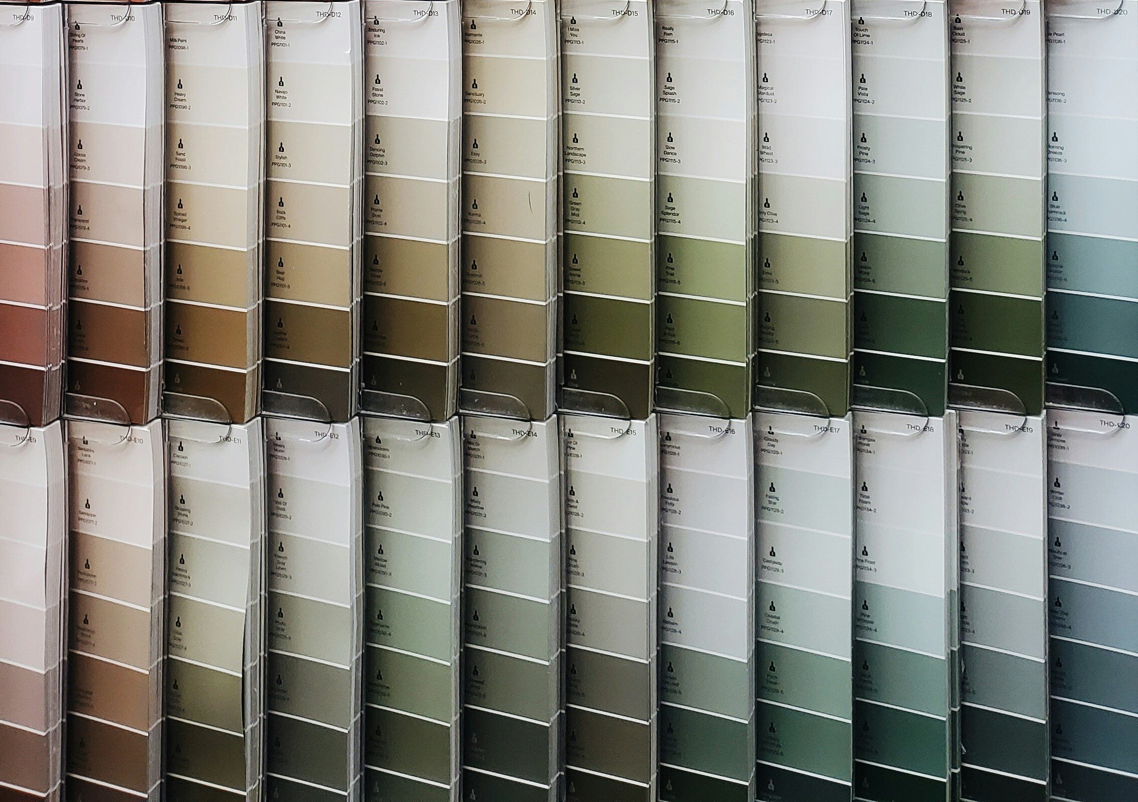 clay-banks-nc8_8pOX5QI-f